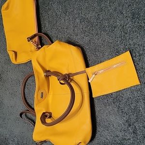Woman shoulder bag, three matching bags in one.